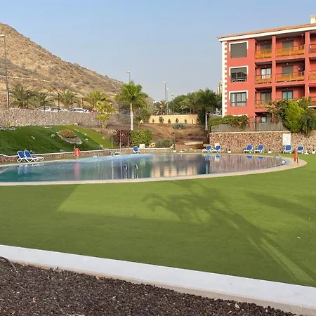 Moderno Apartamento En Residencial Con Piscina Apartament