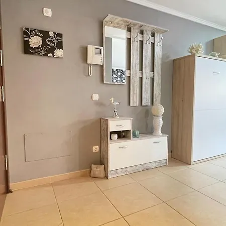 Moderno Apartamento En Residencial Con Piscina Apartament *