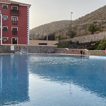 Moderno Apartamento En Residencial Con Piscina *